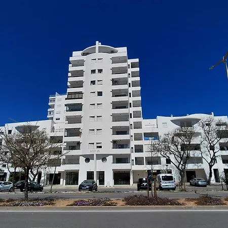 Apartament Canaima *